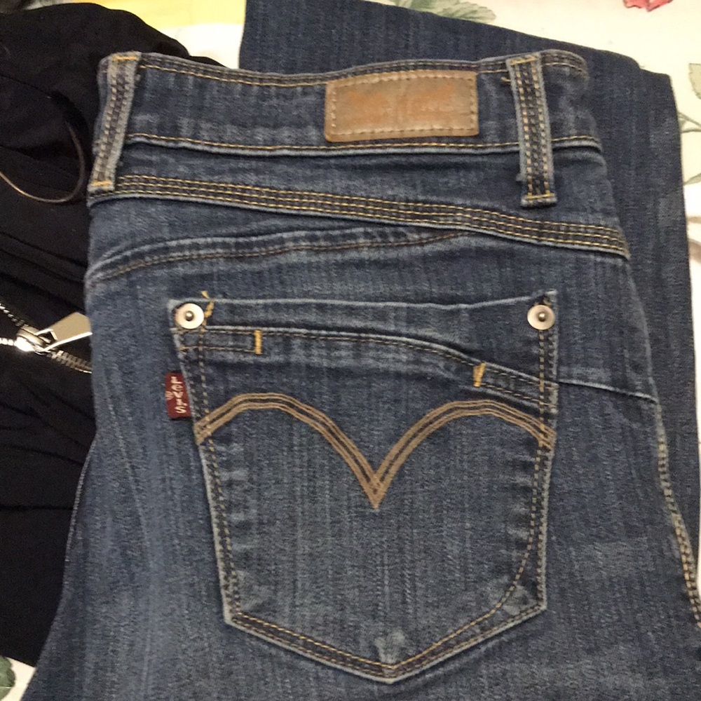 Levi skinny straight leg size 10
